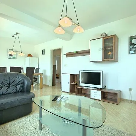 Zuss Apartment *